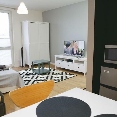 Appartamento Warsaw Concierge Wola Expo Esterno foto